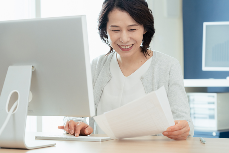 タイミーで働く中高年のおばさん・おじさんが増加中！？