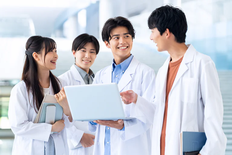 薬剤師が6年制薬学部で学ぶ内容