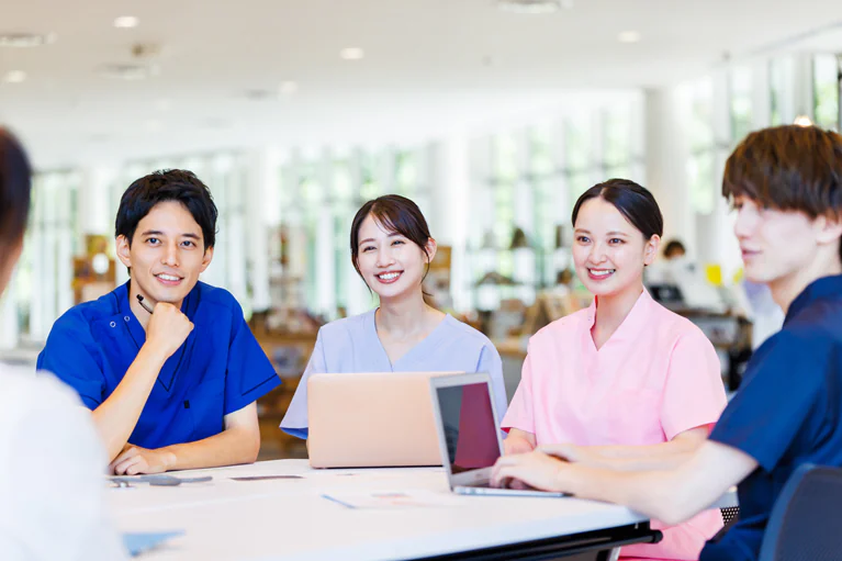 男性看護師に向いている人・向いていない人